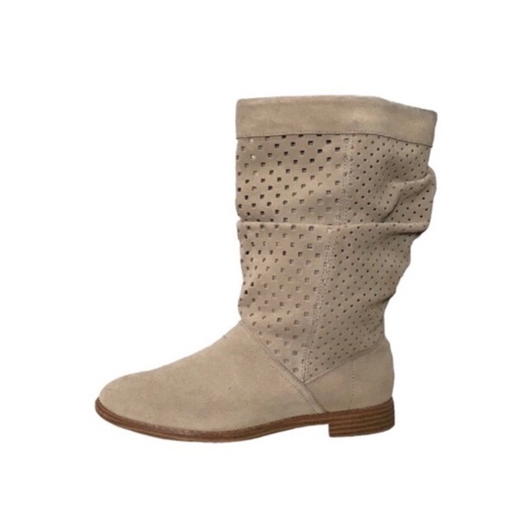Toms Leather Beige Perforated Casual Boots Shoes 7 - Picture 3 of 6